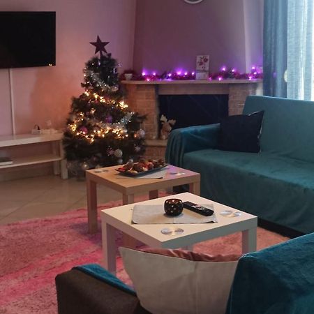 Soyzana Family Apartment Peraía 외부 사진